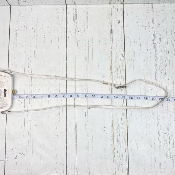 Papillon Vintage‎ Crossbody Clasp Purse - Picture 9 of 16